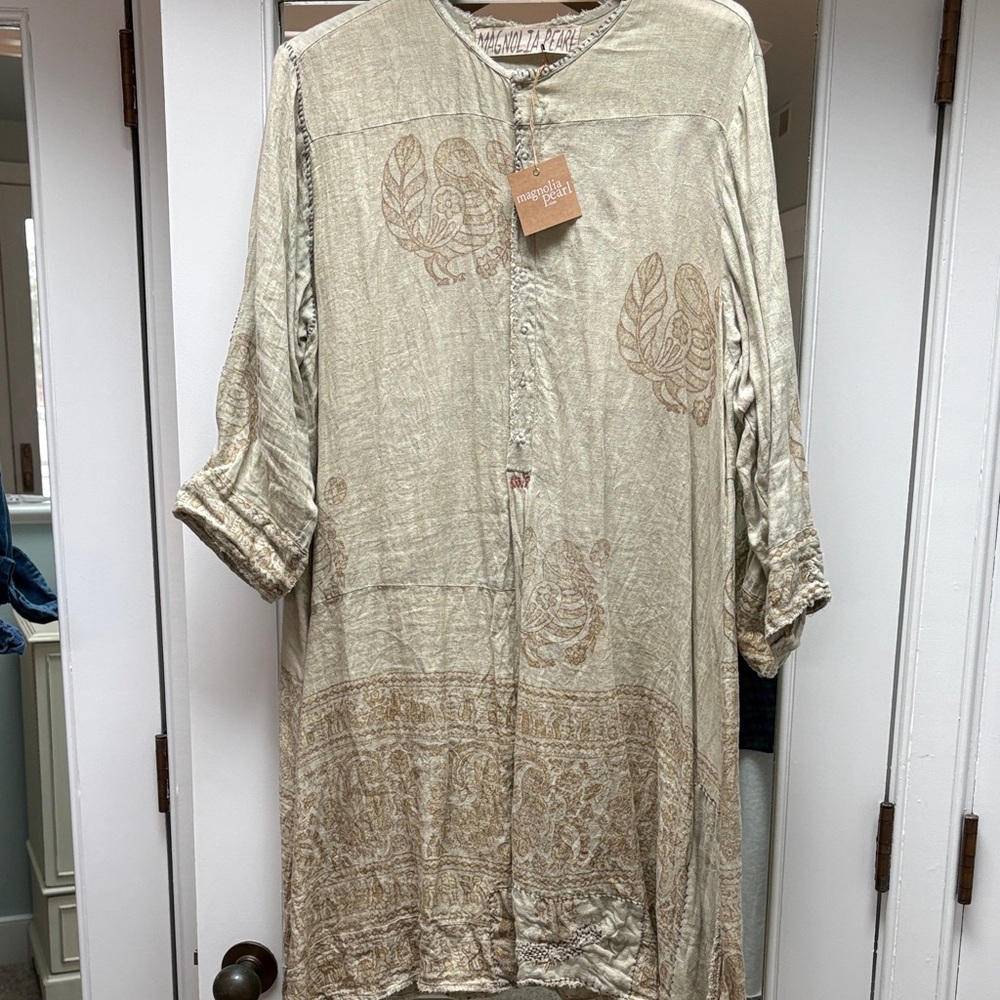 RARE Magnolia Pearl Amberle Linen Tunic